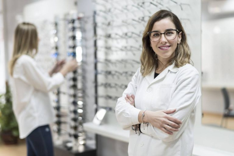 Comment un opticien peut vous accompagner ?