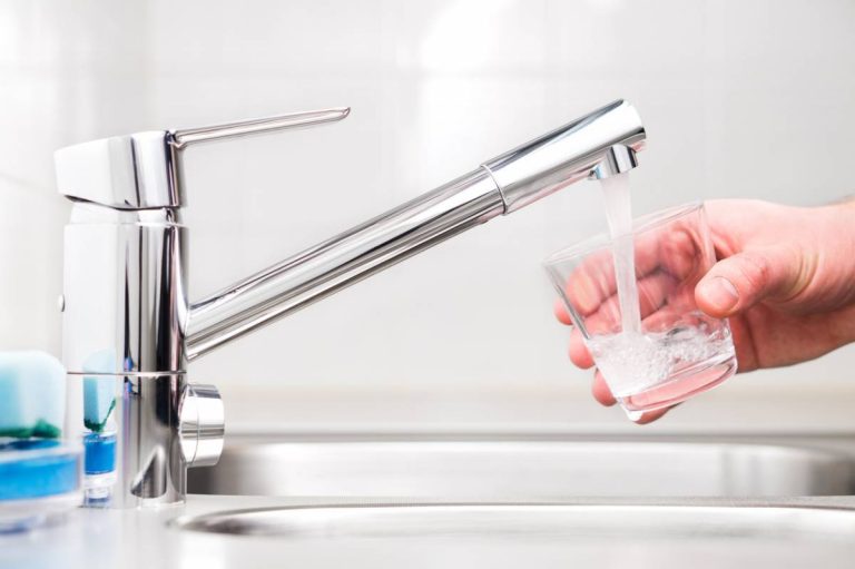 Que faire si l’eau du robinet a mauvais goût ? Que faire si l’eau du robinet a mauvais goût ?