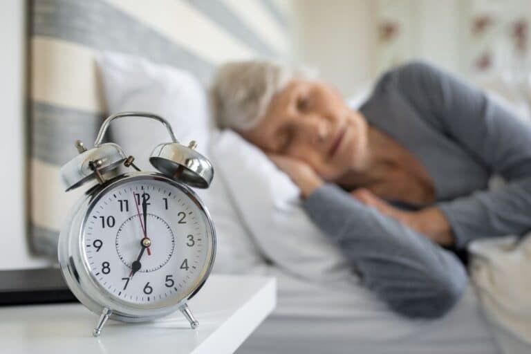 Les conseils pour améliorer le sommeil des seniors