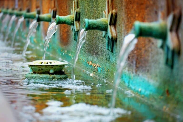Comment bien choisir l’eau qui vous correspond ? Comment bien choisir l’eau qui vous correspond ?