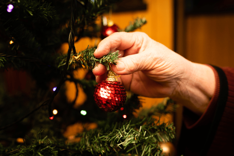 Les 4 meilleures activités créatives de Noël pour les séniors Les 4 meilleures activités créatives de Noël pour les séniors