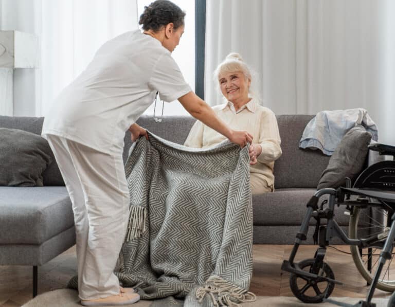 Soutien personnalisé : les clés pour un retour serein des retraités après un séjour à l’hôpital Soutien personnalisé : les clés pour un retour serein des retraités après un séjour à l’hôpital